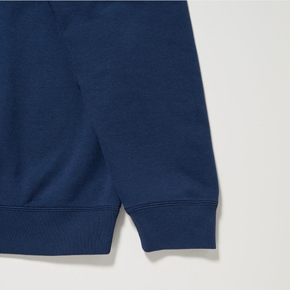 New w/o Tags Uniqlo Snoopy Peanuts Retro Long Sleeve French Terry Pullover Large - Picture 3 of 10
